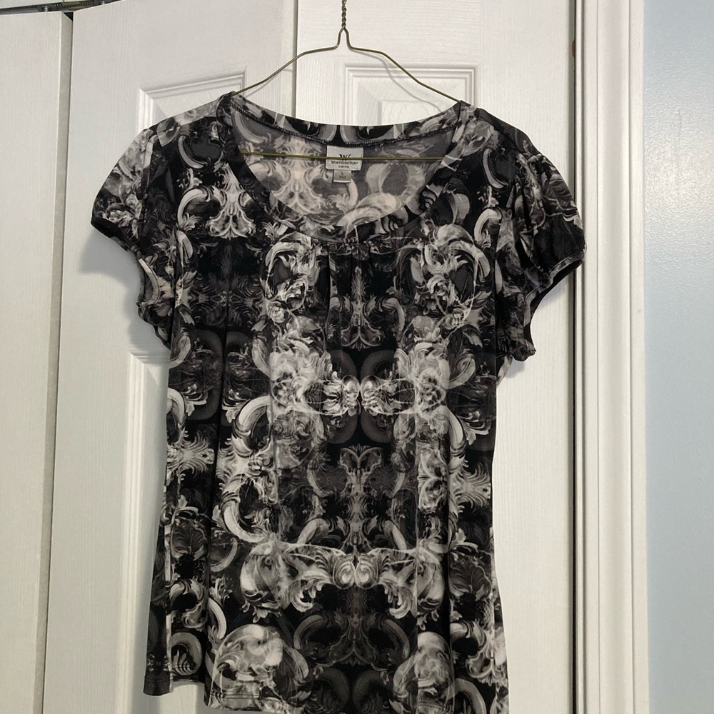 Worthington Black and White Patterned Short Sleeve Top